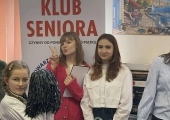 kjhjg